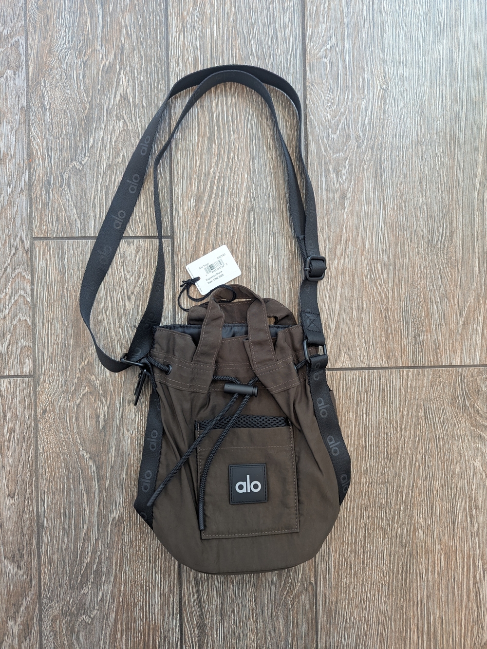 ALO Yoga Crossbody Bucket Bag Utility Espresso Black Athletic Purse